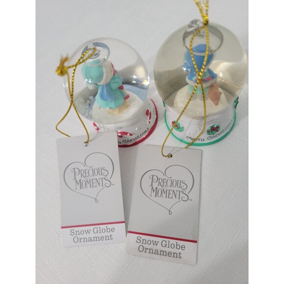 Precious Moments Merry Christmas Mini Snow Globes Set - Picture 2 of 9